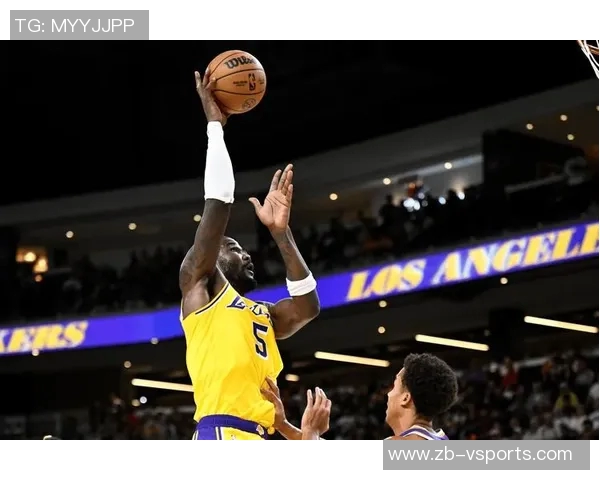 湖人主帅雷迪克盛赞保罗退役:彻头彻尾的赢家,体育精神的象征 湖人主帅雷迪克盛赞保罗退役:彻头彻尾的赢家,体育精神的象征